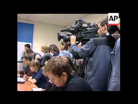 Hundreds of people urged Russian authorities to find and punish the killers of journalists and human