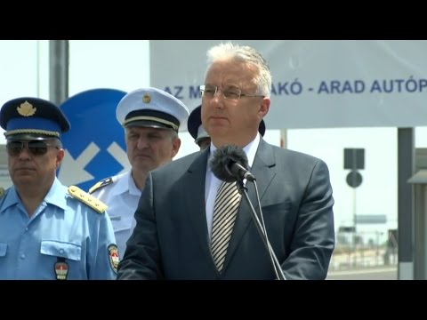 Elkészült az M43-as autópálya az országhatárig