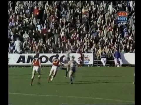 VFL R13 1982 - North Melb. v Fitzroy