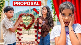 Download lagu Proposal prank on Khushi 😍 couple ban gye 😘 mp3