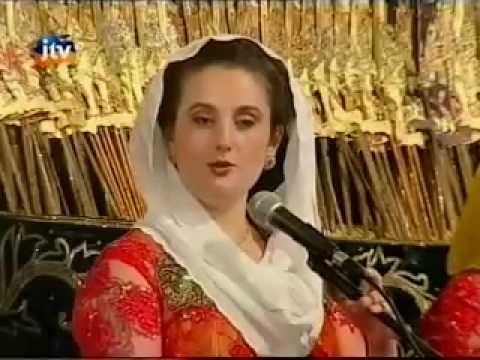 Sinden Megan Pekok Dari Amerika Serikat