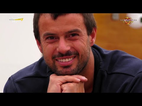 Marco Costa emocionado com mensagem do exterior | Big Brother Famosos 2