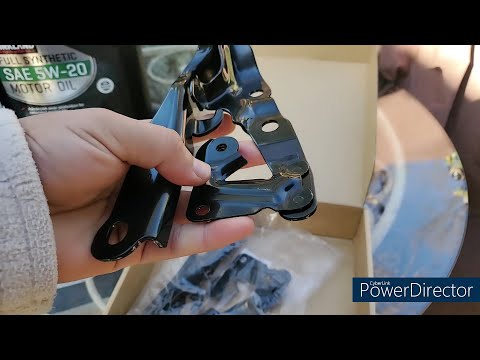 2007-2011 Toyota Camry Hood Hinge Replacement