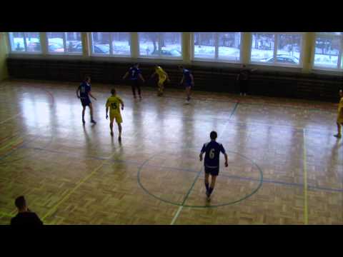 4. Plastan Stanisławów - Świt Barcząca II 2-0 (12.02.2012).AVI