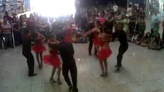 preview picture of video 'Grupal nivel 5 BV  Escuela de salsa Expresion Latina Ospino'