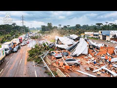 CAOS em SELBACH (RS): TEMPESTADE DESTRÓI CASAS e ESMAGA CARROS