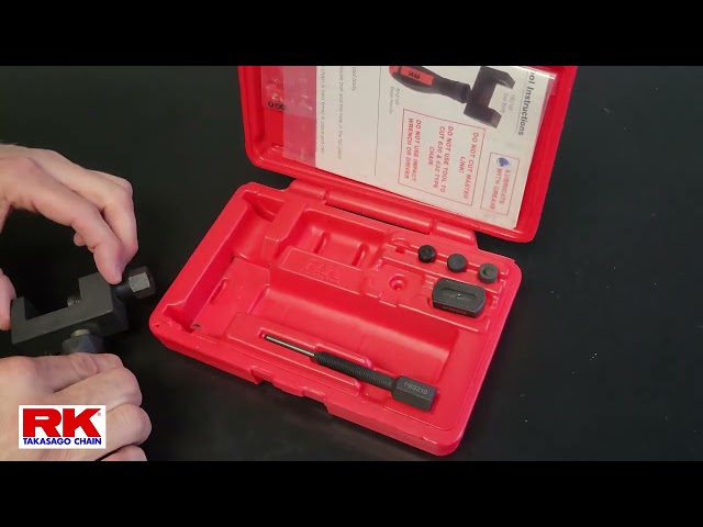 Vídeo relacionado con DAYUAN YT-1081 - Juego de 13 interruptores de cadena para motocicleta, herramienta de extracción de cadena y kit de remachadora para leva y cadenas de 25 a 630, color negro