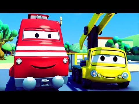 Tåget Troy och kranbilen I Bilköping | Bil- och lastbilsserier för barn