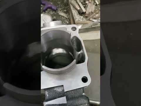 Yamaha Banshee 350 cylinder work being done. big bore and porting