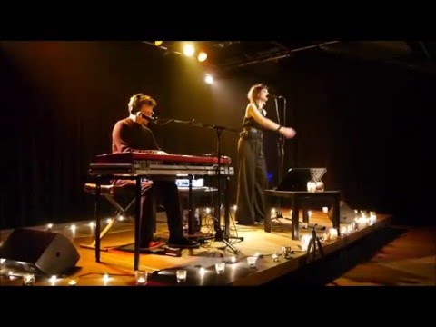 Convert d'Aelle en duo avec Stéphane Escoms au piano