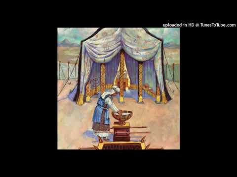 Estee Nack Feat Stove God Cooks -DODGECARAVAN