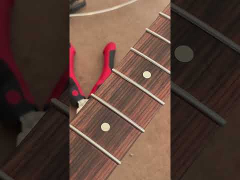 Fender Player Stratocaster Refret with Jescar Nickelsilver Jumbo Frets & New