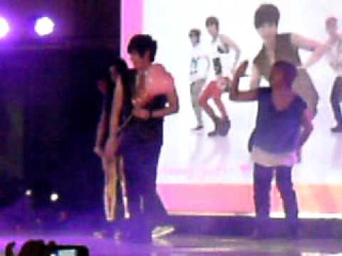 Fancam of Yesung's Cosplayer @KFest3