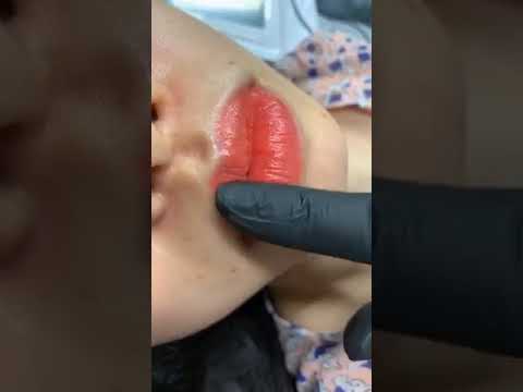 môi hồng môi xinh ngày 08.11.2019