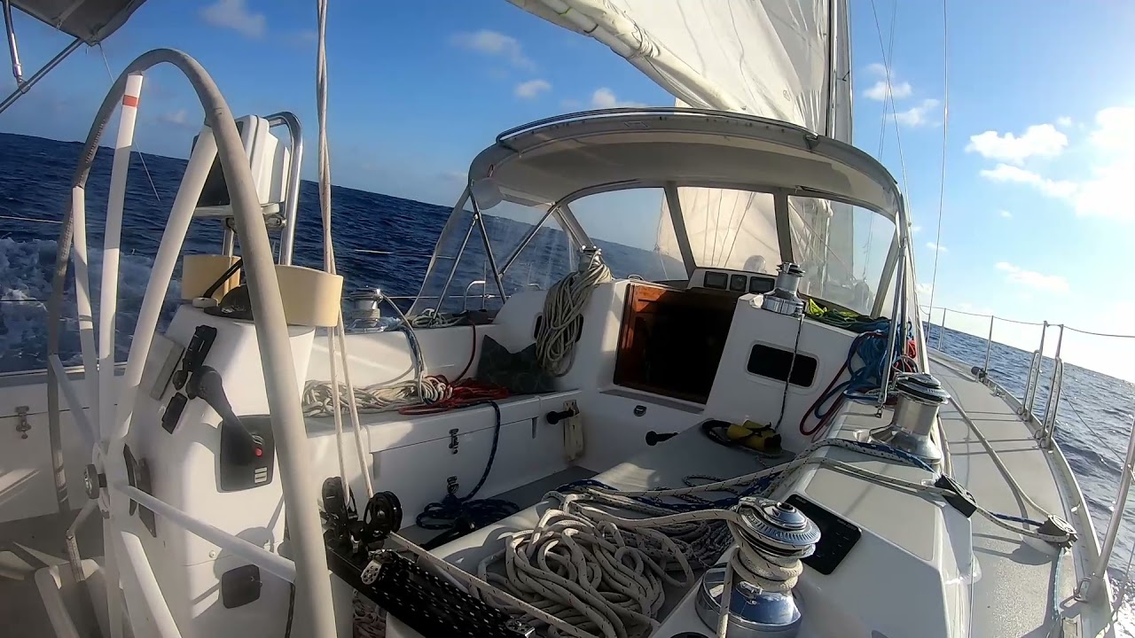 Video lungo di navigazione nel medio Atlantico - Slow TV - ASMR suoni dell'oceano