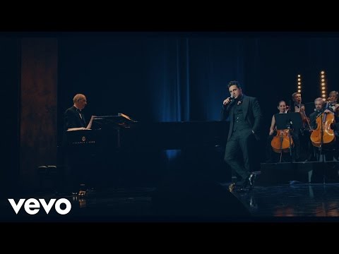 Bustamante - La Mentira (En Directo En El Teatro De La Ciudad Esperanza Iris / 2016)