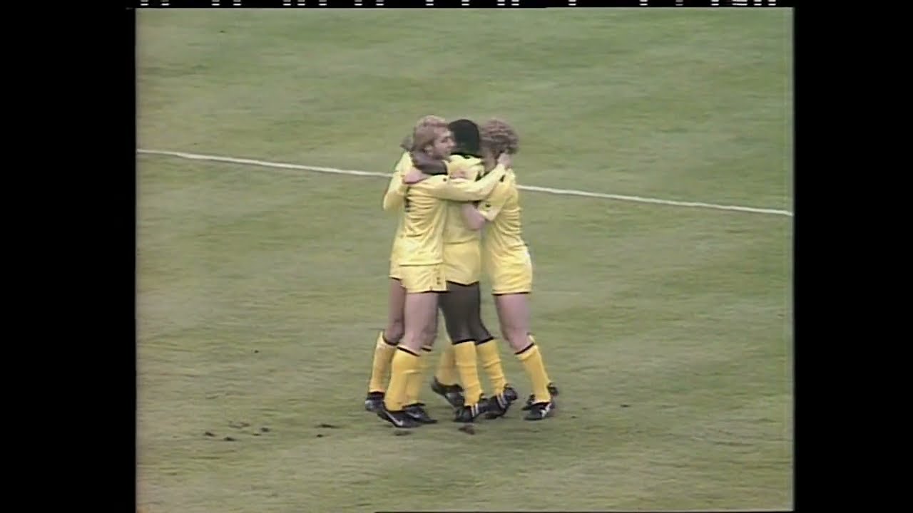 1982 FA Cup Final Replay   Spurs v QPR Highlights ITV HA AD