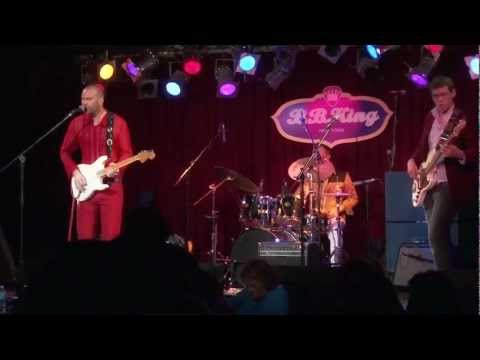 Ducks Can Groove, live at  BB Kings NYC 2012. Message To Love. Special guest: Juma Sultan.