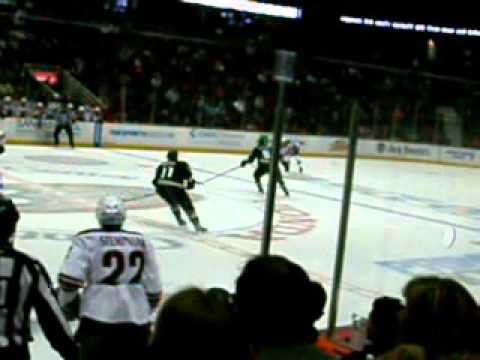 Phoenix Coyotes Vs Anaheim Ducks October 17 2010 (8)