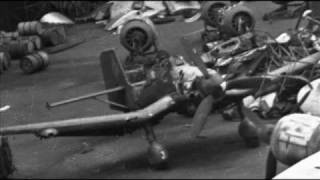 preview picture of video 'Luftwaffe fighters and bombers at Wünstorf Airfield (1945)'