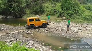 preview picture of video 'Tawon Rimba Adventure to Bukit Indah Beach 21102018'