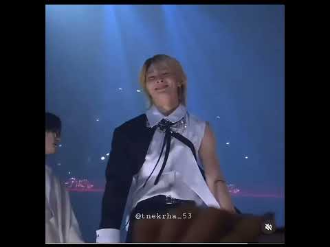 MARK MY WORDS GYUS WHEN HE OS 30 or something he will ki££ us for real #straykids #jeongin