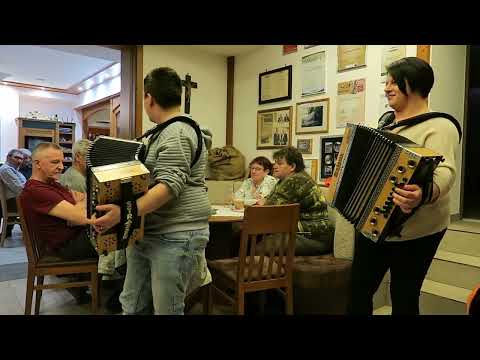 In Feierstimmung - Monika und Tina