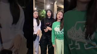 Download lagu eh buset yang tengah ganteng juga cuy ganteng juga tuh cowok l😎🌷😋 mp3