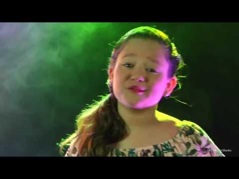 Nayra Gomar   Vive el momento