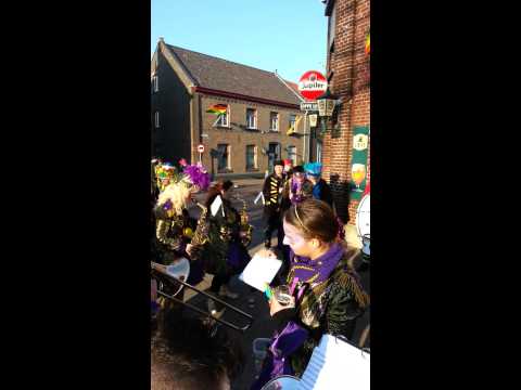 De Baerekepel speelt Elvis carnavalszondag 2015