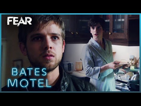 Dylan Meets 'Mother' | Bates Motel