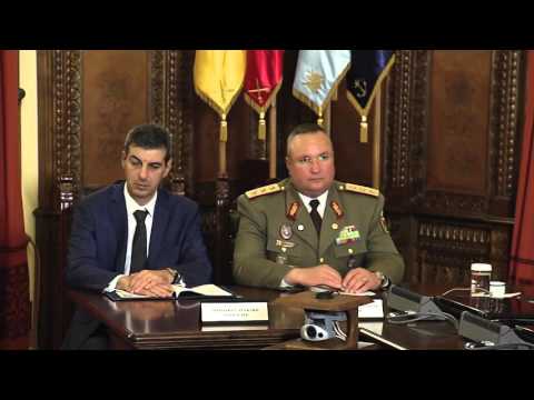 STIRIPESURSE.RO Iohannis, videoconferinţă cu militarii români aflaţi în teatrele de operaţii