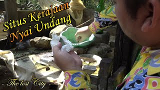 Download lagu THE LOST CITY : Menilik Situs Lagenda Kerajaan Nyai Undang Dari Kuta Bataguh, Kabupaten Kapuas mp3