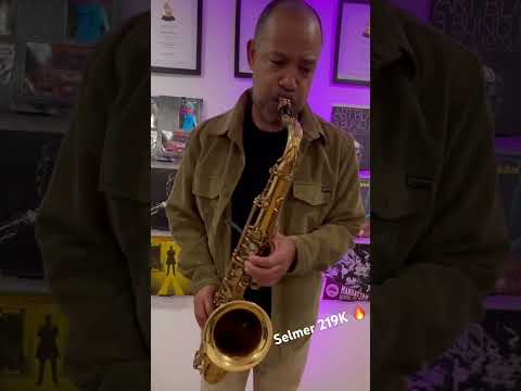 Selmer Mark VI 1974 - Lacquered Brass image 10