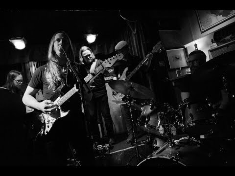 Yellow @ Moskus  2016