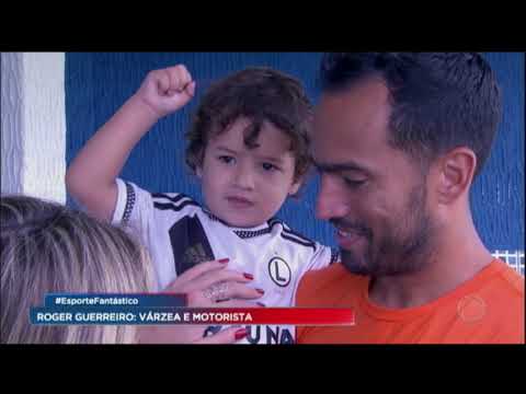 Roger Guerreiro divide a vida entre o trabalho e os campos de várzea