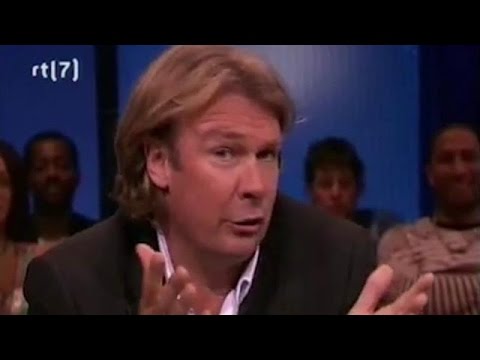 CLASSIC: Johan verklapt het geheim van Hans - VOETBAL INSIDE