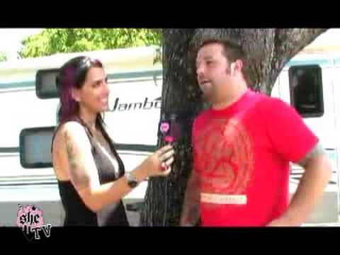 SHEtv Interviews - Matt from Throwdown