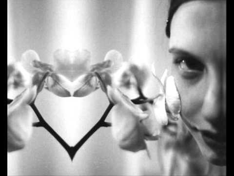Lau Nau - Rubiinilasia
