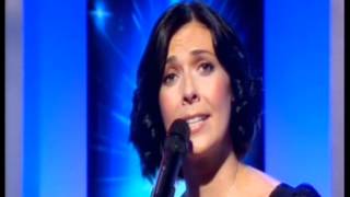 Kym Marsh singing &#39;I Know How It Feels&#39; live.mpg