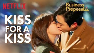 Download lagu She Doesn’t Want Him To Go On A BLIND DATE 👀🤭 | Business Proposal | Hindi | Netflix India mp3