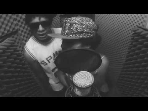 REAL CONEXION - SMALL DIFFERENCE