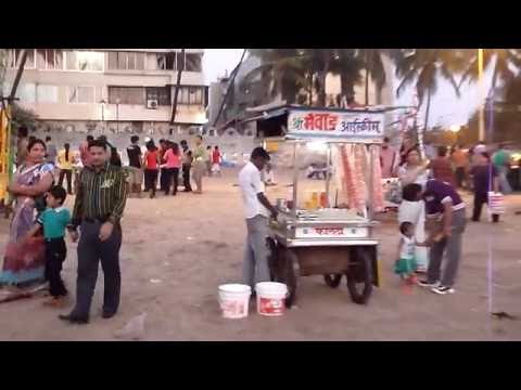 Mumbai - Juhu beach, "Fortune telling robot" (2011)