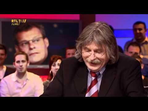 Voetbal International 28-03-11 - Johan Derksen over Wilfred die rechten heeft gestudeerd