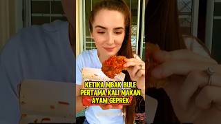 Download lagu When the foreigner first ate geprek chicken #shorts mp3