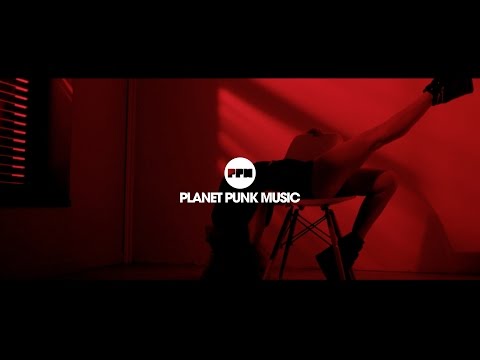 Arnold Palmer feat. Minelli - Hump (Official Video)