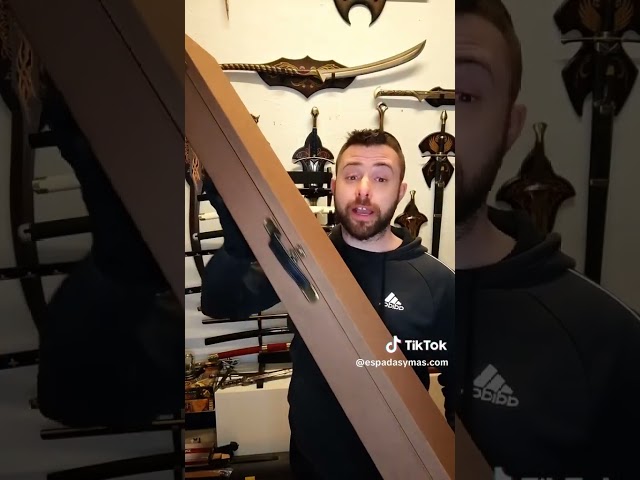 Vídeo relacionado con Ljxquisite Soporte para espadas Katana japonés samurái espada Wakizashi Tanto para espadas (3 pisos)