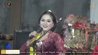 Download lagu SANG MAESTRO SINDEN ANIK SUNYAHNI KOLAB DG EKA SURANTI mp3