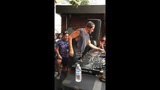 Fat Boy Slim - Right Here Right Now (Camel Phat Remix) - Mark Knight (live)