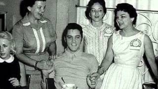 Elvis Presley and friends private moment Blowing In The Wind
